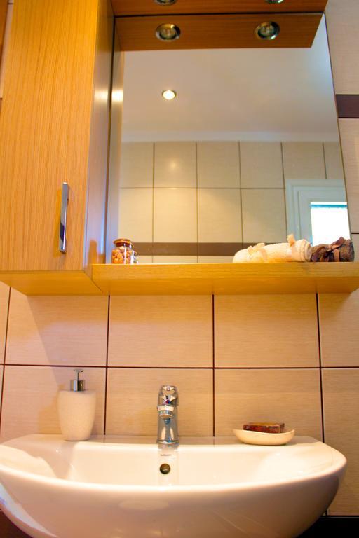 Olive Tree Apartments Fourka Bilik gambar