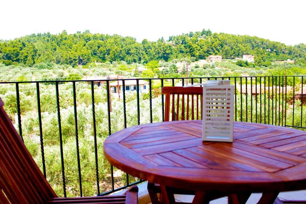 Olive Tree Apartments Fourka Bilik gambar