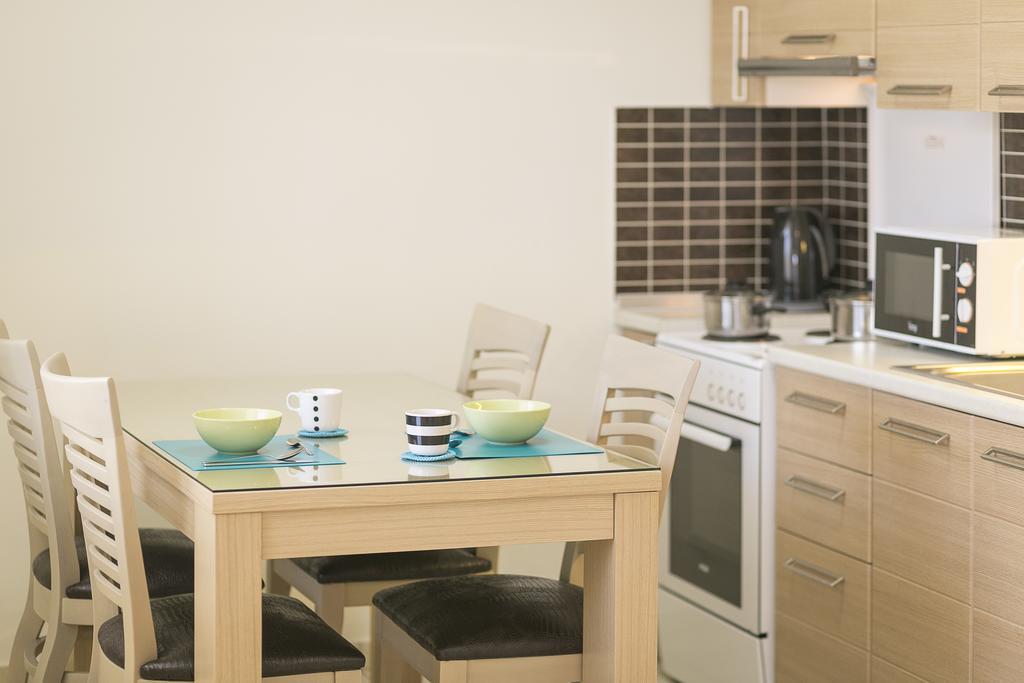 Olive Tree Apartments Fourka Luaran gambar