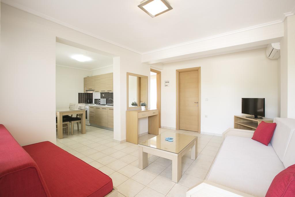 Olive Tree Apartments Fourka Luaran gambar
