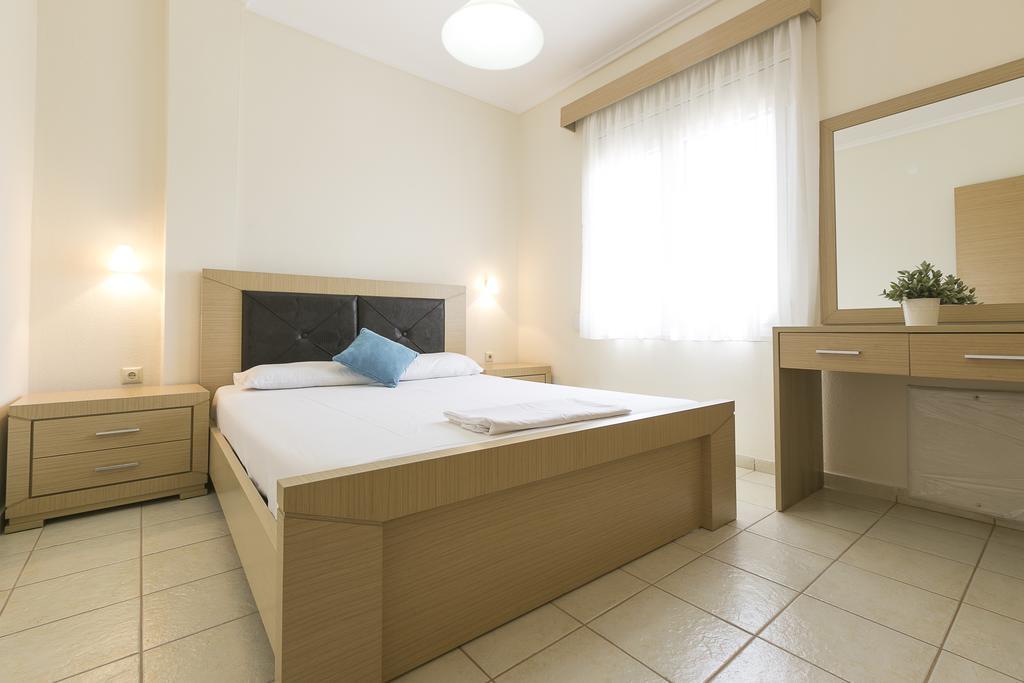 Olive Tree Apartments Fourka Luaran gambar